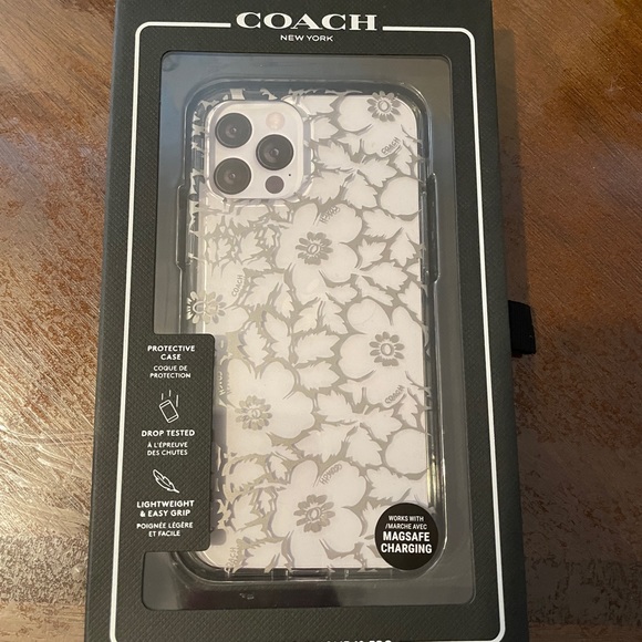 Coach Phone π± Case iPhone 12 Pro.